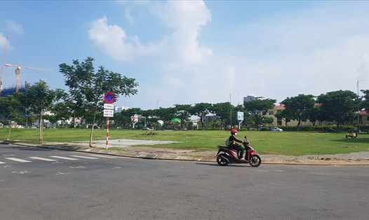Lô đất A20, mặt tiền đường Võ Văn Kiệt. 