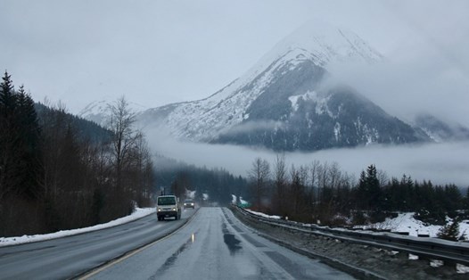 Đường đi từ Anchorage đến Ninilchik ở Alaska. Ảnh: Sputnik