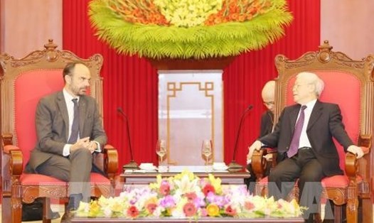 Tổng Bí thư, Chủ tịch Nước Nguyễn Phú Trọng và Thủ tướng Pháp Édouard Philippe. Ảnh: TTXVN