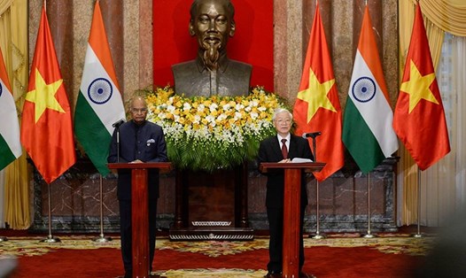 Tổng Bí thư, Chủ tịch Nước Nguyễn Phú Trọng và Tổng thống Ấn Độ Ram Nath Kovind. Ảnh: Sơn Tùng. 