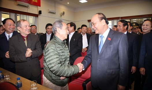 Thủ tướng Nguyễn Xuân Phúc tiếp xúc cử tri quận Lê Chân (Hải Phòng) sáng 23.11.