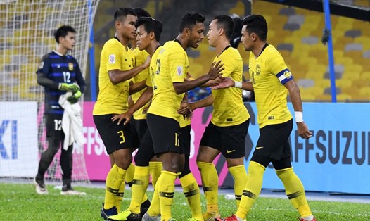 ĐT Malaysia đã đánh bại đội đầu bảng Myanmar với tỉ số 3-0 trên sân nhà để nối gót ĐT Việt Nam vào bán kết AFF Cup 2018. Ảnh: AFF
