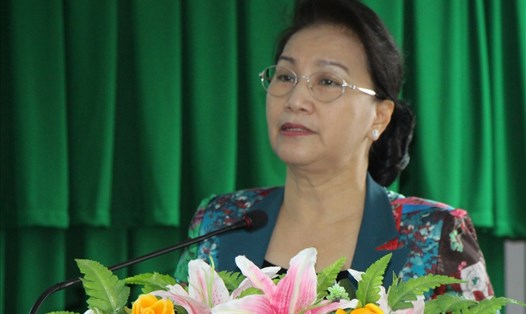 Chủ tịch Quốc hội Nguyễn Thị Kim Ngân trả lời cử tri (ảnh: P.V)