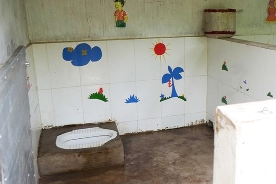 Hơn 30% nhà vệ sinh ở trường học bẩn, không đảm bảo
