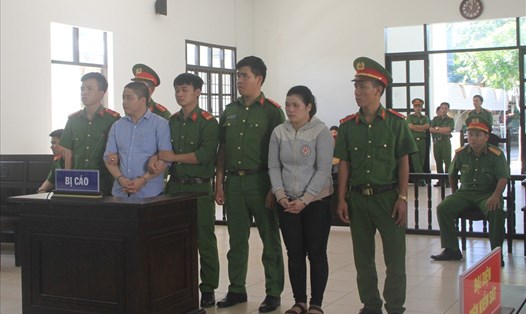 Hai vợ chồng Lê Xuân Quốc (SN 1988) và Nguyễn Thị Hoài Phương SN (1991), cùng mua bán ma túy.