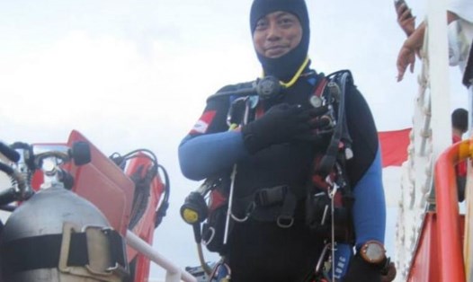 Ông Syachrul Anto, 48 tuổi, thợ lặn người Indonesia thiệt mạng khi tham gia tìm kiếm, cứu nạn và trục vớt máy bay Lion Air. Ảnh: ST.