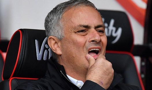 HLV Mourinho và các học trò có chiến thắng nhọc nhằn trước Bournemouth. Ảnh: Getty Images.