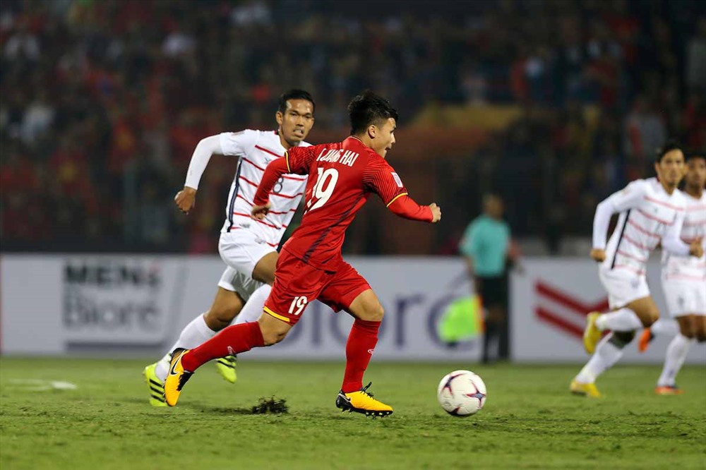 Quang Hải thi đấu tỏa sáng tại AFF Cup 2018. Ảnh AFF.