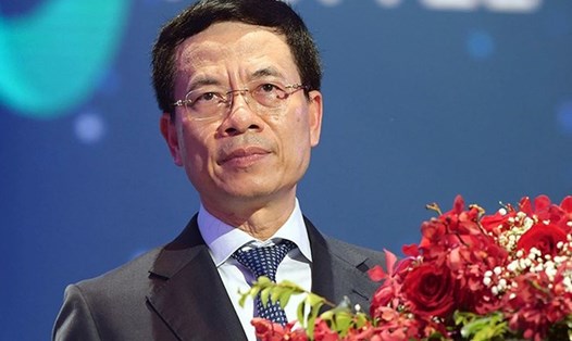 Bộ trưởng Nguyễn Mạnh Hùng đề nghị Thủ tướng sớm tuyên bố tiếng Anh là ngôn ngữ chính thức thứ hai của Việt Nam