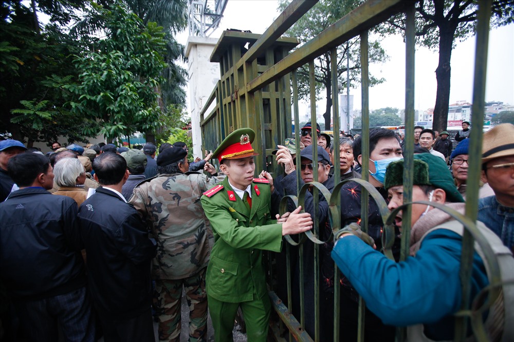 Lực lượng an ninh cần được tăng cường tại trụ sở VFF. Ảnh: ĐH 