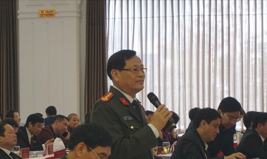 Đại tá Nguyễn Hữu Cầu-Giám đốc Công an tỉnh Nghệ An phát biểu thảo luận. Ảnh: PV