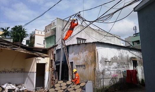 Có 13 tuyến đường, hẻm kiệt trong thành phố được phát triển lưới, lắp đèn chiếu sáng...