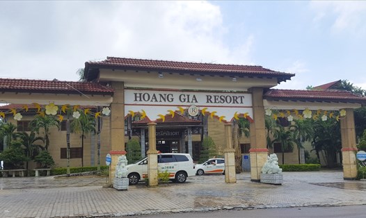 Resort Hoàng Gia, số 1 đường Hàn Mặc Tử, phường Ghềnh Ráng, TP Quy Nhơn. 