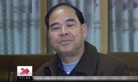 Ông Đinh Bằng My - hiệu trưởng trường Phổ thông dân tộc nội trú Thanh Sơn. Ảnh cắt từ VTV24.
