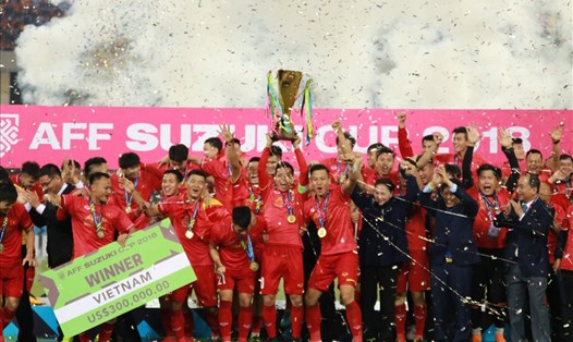 Với chiến thắng để giành ngôi vô địch AFF Cup 2018, ĐT Việt Nam đã vượt qua thành tích bất bại dài nhất thế giới của ĐT Pháp, ĐKVĐ thế giới. Ảnh: T.L