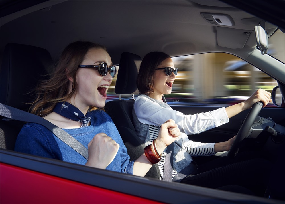 500 triệu chọn xe nào tặng vợ là câu hỏi "nhức đầu" của không ít đấng mày râu