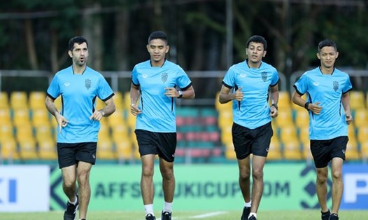 Tổ trọng tài sẽ điều hành trận bán kết lượt đi AFF Cup 2018 giữa ĐT Philippines và ĐT Việt Nam. Ảnh: Zing.vn