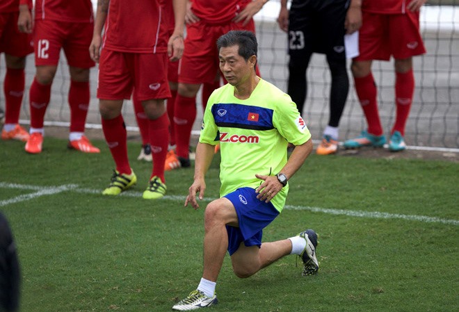 Trợ lý Bae Ji-won.