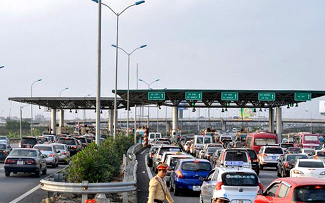Trạm thu phí Pháp Vân - Cầu Giẽ thường bị ùn tắc vào những ngày lễ. Ảnh: MH