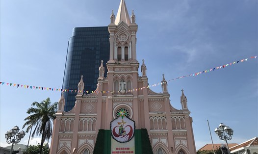 Nhà thờ Chánh tòa Đà Nẵng. 