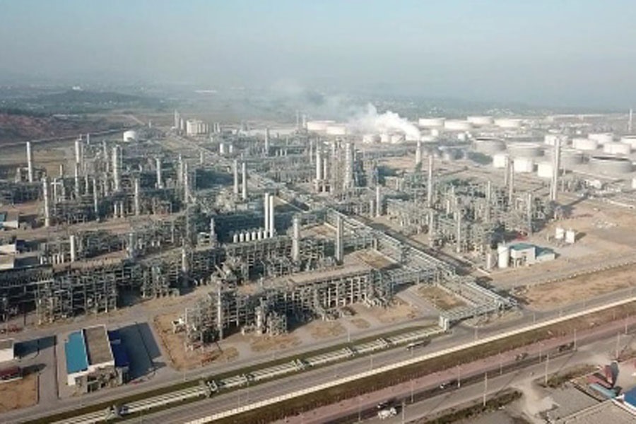 Toàn cảnh Nhà máy Lọc hoá dầu Nghi Sơn (Thanh Hoá). Ảnh: XUÂN HÙNG