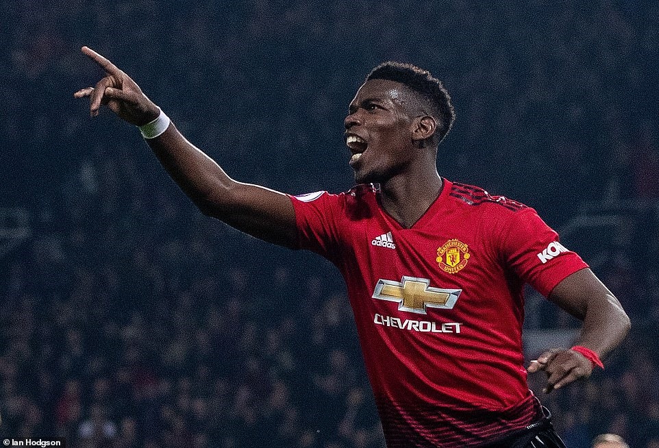 Paul Pogba đóng góp cú đúp vào thắng lợi này của Man United. Ảnh: Daily Mail.