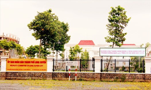 Trụ sở HĐND, UBND TP Long Xuyên, nơi bà Vương Mai Trinh làm việc. Ảnh: Khai Tâm