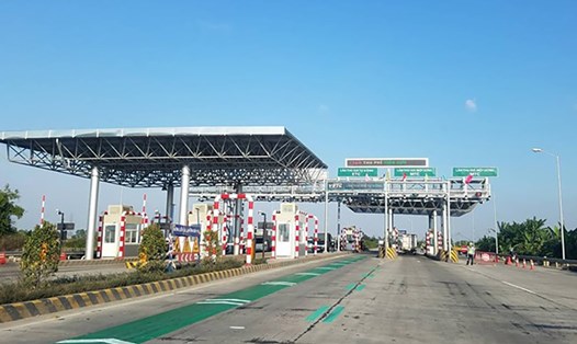 Trạm thu phí BOT trên tuyến quốc lộ 10 đoạn từ cầu Quán Toan đến cầu Nghìn dự kiến sẽ thu phí từ 4.1.2019. Ảnh: Đỗ Hoàng.