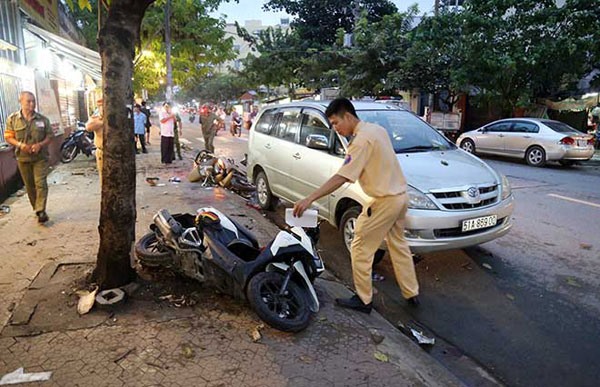 Vụ TNGT xảy ra tại TPHCM trong dịp Tết Dương lịch năm 2019. Ảnh: MH