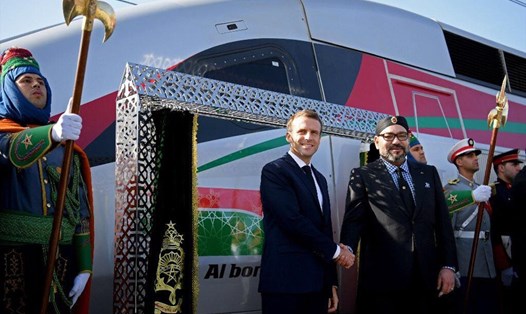 Quốc vương Morocco Mohammed VI và Tổng thống Pháp Emmanuel Macron dự lễ khánh thành tuyến đường sắt cao tốc AL-Baraq của Morocco.