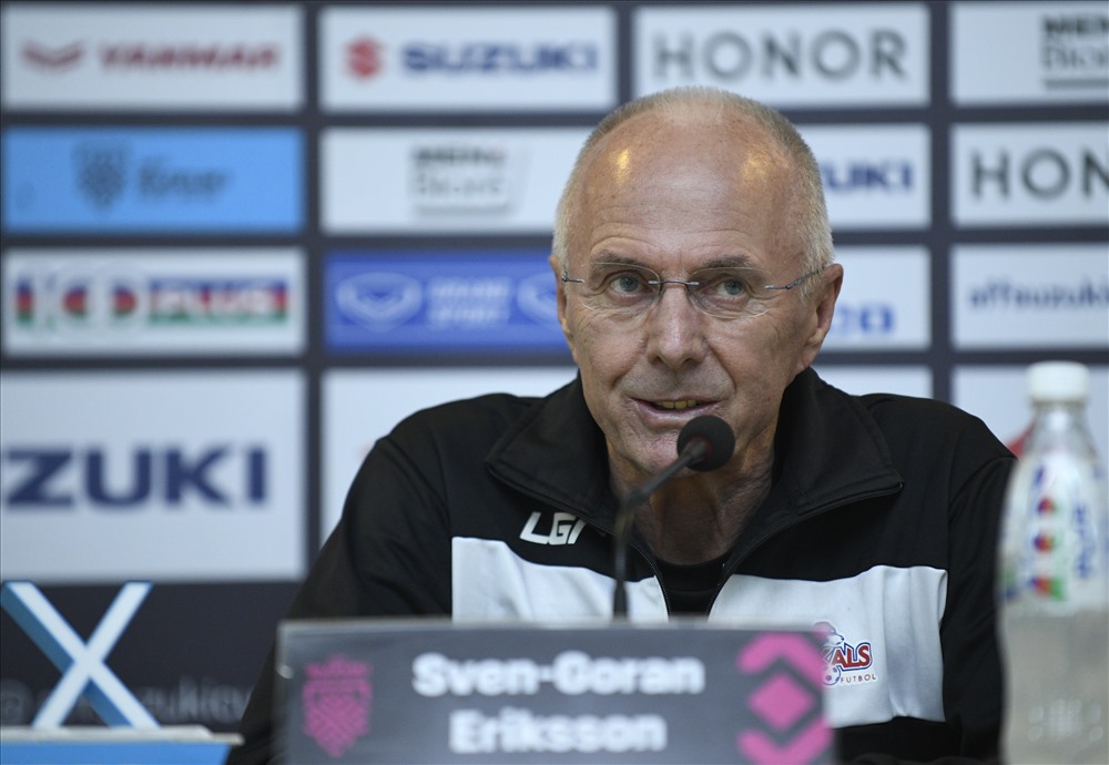 HLV Eriksson tại cuộc họp báo trước trận đấu. Ảnh: Quốc Bình 