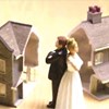 Khoản nợ phục vụ nhu cầu thiết yếu của gia đình mới được coi là nợ chung của vợ chồng khi ly hôn. Ảnh minh họa