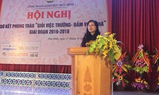 Bà Nguyễn Thị Bích Hợp - Phó Chủ tịch CĐ Giáo dục VN phát biểu chỉ đạo tại hội nghị. Ảnh: Mạnh Thắng