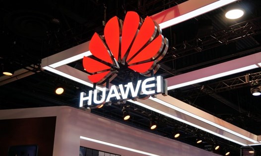 Nhật Bản dự định cấm mua các thiết bị của Huawei. Ảnh: Getty