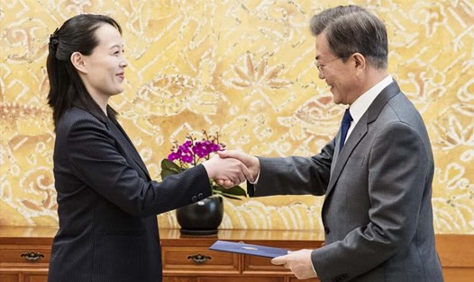 Bà Kim Yo-jong gặp Tổng thống Hàn Quốc Moon Jae-in tại Phủ Tổng thống ở Seoul. Ảnh: AFP/Getty Images