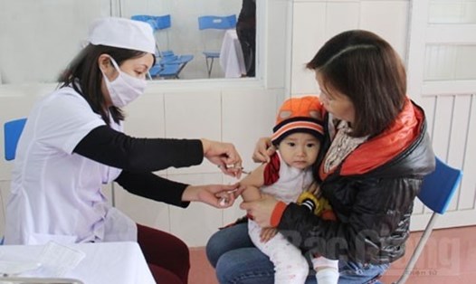 Tiêm vaccine cũng là cách phòng chống bệnh cúm hiệu quả