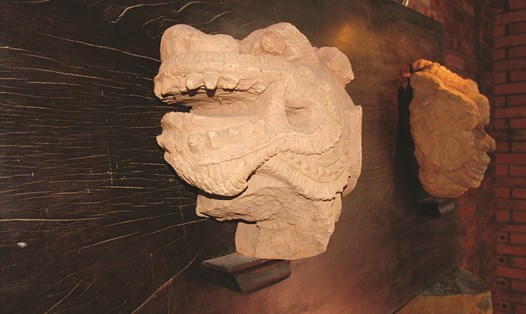 Đầu rồng trong bộ sưu tập gốm Gò Sành - Bình Định của ông Nguyễn Vĩnh Hảo