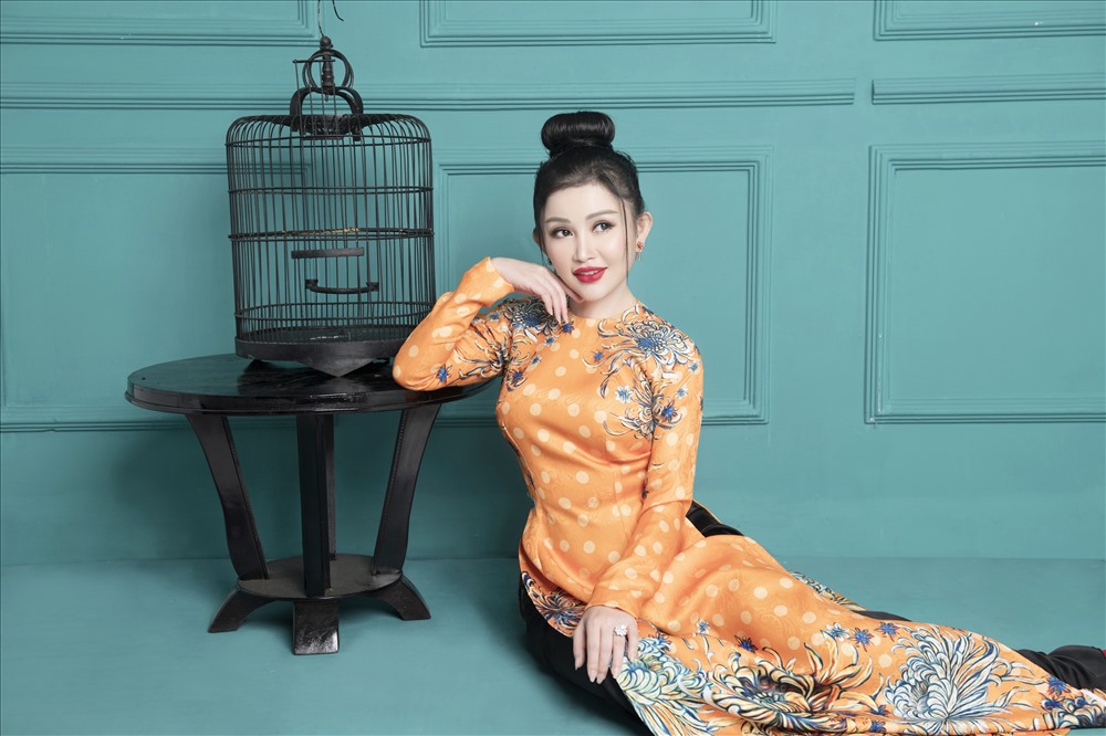 Hoa hậu  Phu nhân Việt Nam Hoàn cầu 2016 Janny Thủy Trần. Ảnh: Rin Trần