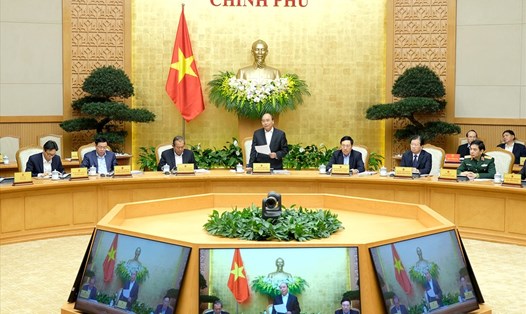 Thủ tướng Nguyễn Xuân Phúc phát biểu khai mạc phiên họp Chính phủ tháng 2. Ảnh: VGP