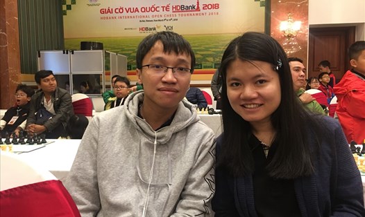 Vợ chồng kỳ thủ Trường Sơn-Thảo Nguyên tại  giải cờ vua HDBank 2018. Ảnh: Đ.H