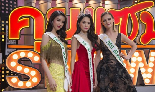 Top 3 Hoa hậu Chuyển giới Quốc tế 2018 giao lưu trên truyền hình Thái Lan.