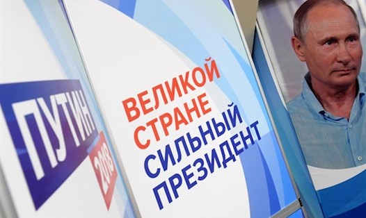 Khẩu hiệu tranh cử của Tổng thống Vladimir Putin: "Một tổng thống mạnh vì một đất nước vĩ đại". Ảnh: RIA Novosti
