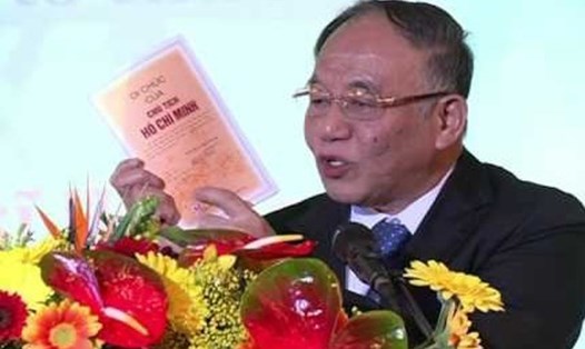 GS.TS Hoàng Chí Bảo nói chuyện chuyên đề về tư tưởng, tấm gương đạo đức, phong cách Hồ Chí Minh. 