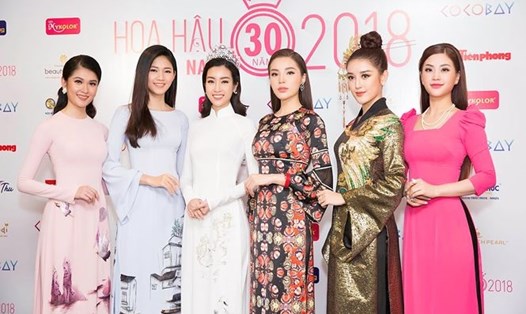Dàn người đẹp hội ngộ tại Họp báo Hoa hậu Việt Nam 2014. Ảnh: TPO