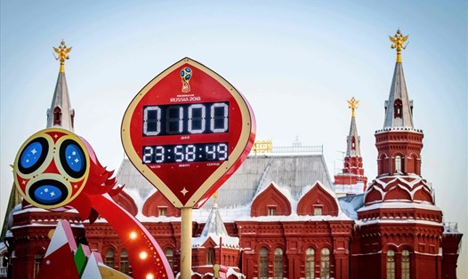 Đồng hồ đếm ngược đến ngày khai mạc World Cup 2018 ở Mátxcơva. Ảnh: Getty Images