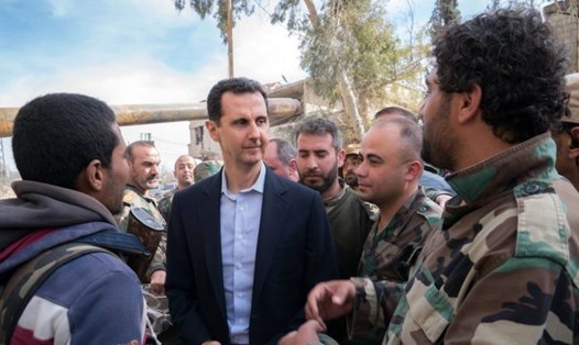 Tổng thống Syria Bashar al-Assad đích thân thăm tiền tuyến Đông Ghouta. Ảnh: PSO. 