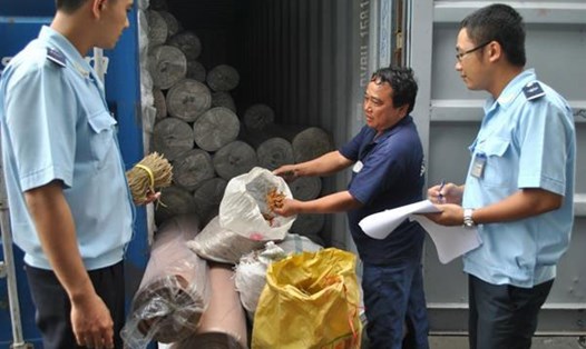 Nhiều vướng mắc gây khó cho doanh nghiệp khi nhập khẩu hàng hoá vào Việt Nam đã được nới lỏng.