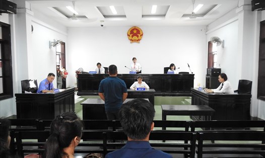 Phiên tòa xét xử vụ nhà báo Nguyễn Đình Quân bị tử nạn vì tai nạn giao thông. Ảnh: PV