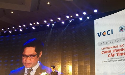 Chủ tịch VCCI - Vũ Tiến Lộc phát biểu tại lễ công bố PCI 2017. Ảnh: ĐT