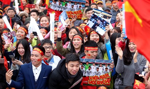 Đừng quên những gì bóng đá và U.23 Việt Nam mang lại cho người dân Việt Nam. Ảnh: H.A